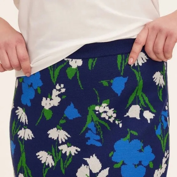 NWT Target x Kate Spade Sweater Skirt size XS - Picture 2 of 4